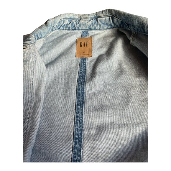 GAP WOMEN'S MEDIUM JEAN JACKET WITH BUTTONS AND FRONT POCKETS - Picture 5 of 7
